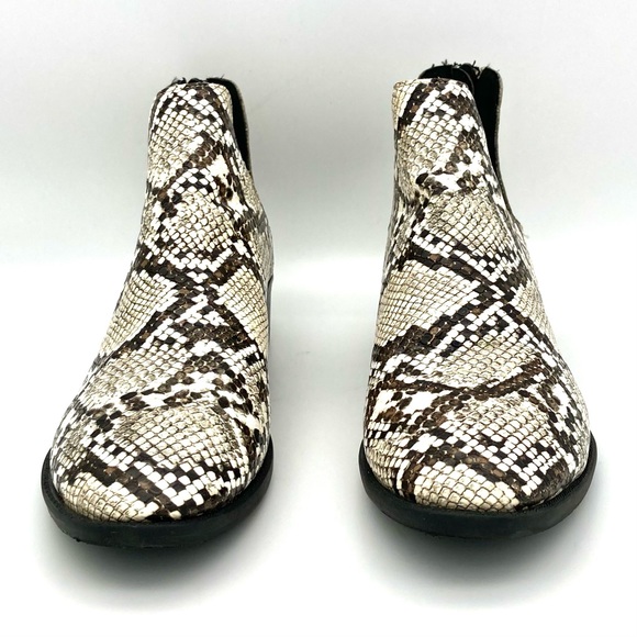 Steve Madden Laramie Snakeskin Booties Women’s Size 7.5 Block Heel Back Zip Goth - Picture 2 of 7
